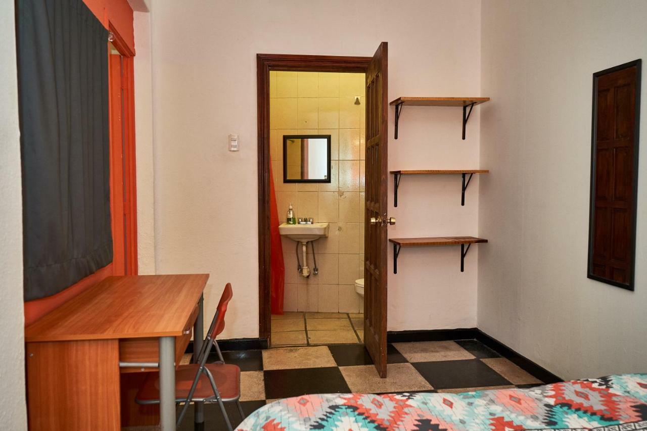 Hostal Americana Guadalajara Extérieur photo