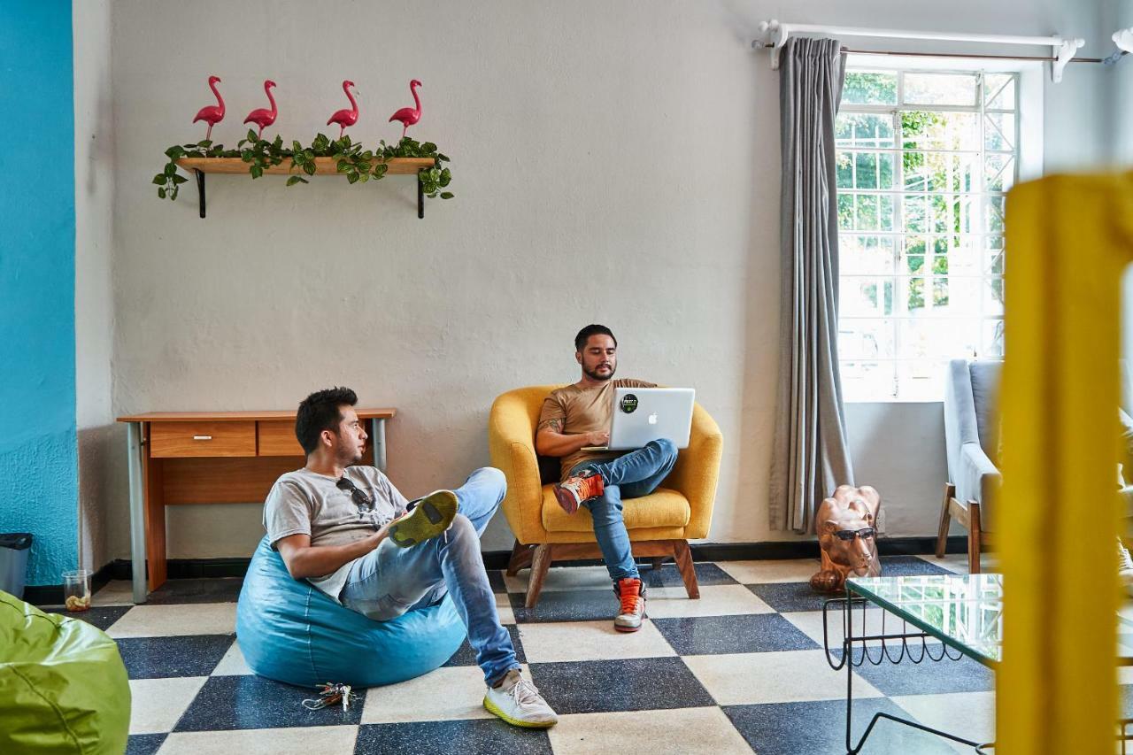 Hostal Americana Guadalajara Extérieur photo